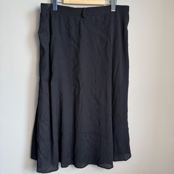 Ricki's‎ Women's Crinkled Button Midi Skirt Black Large Whimsigoth Office Chic - Picture 3 of 13